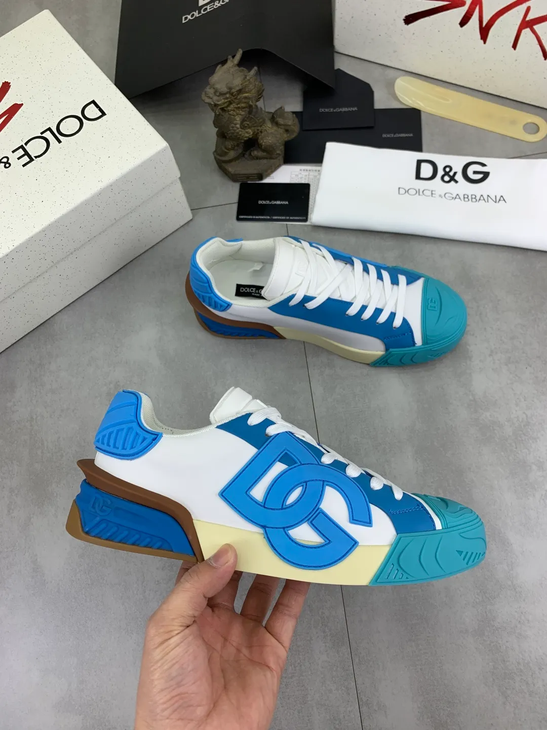Men's shoes 💰P580💰 [New model] The latest hot style, top original quality, the official website synchronized with "DOLCE&GABBANA [Dolce & Gabbana] ~ High Quality." Effect Low-top casual DG men's shoes, loved by many celebrities, using high-end imported first-layer calfskin splicing logo design + cowhide feet, simple and elegant, perfectly interpreting the latest inspiration for shoes, integrating classics and fashion, luxury dreams, leading fashion Suitable for drivers, light and comfortable to drive, light and breathable for outdoor travel, high-end quality, trustworthy, 5️⃣color🉑️choice! Code number: 38-46